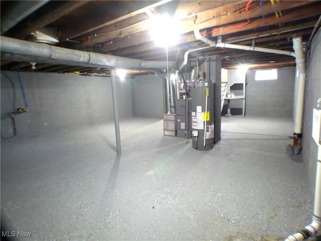 1856 Sheridan Avenue NE, Warren, OH 44483