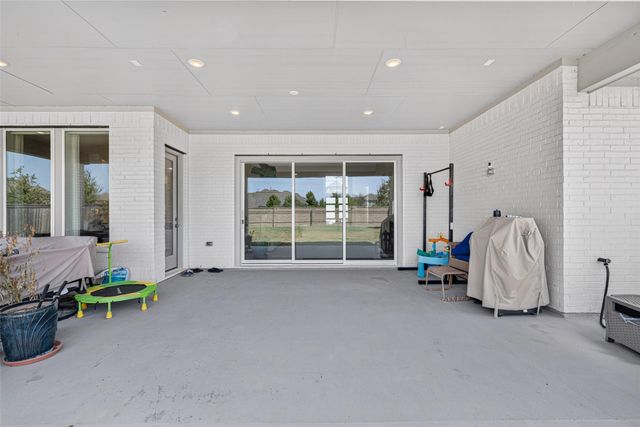 10835 White Mangrove Dr, Cypress, TX 77433
