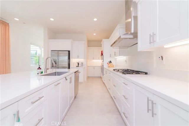 104 Chant, Irvine, CA 92618