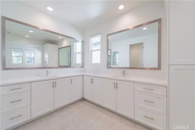 104 Chant, Irvine, CA 92618