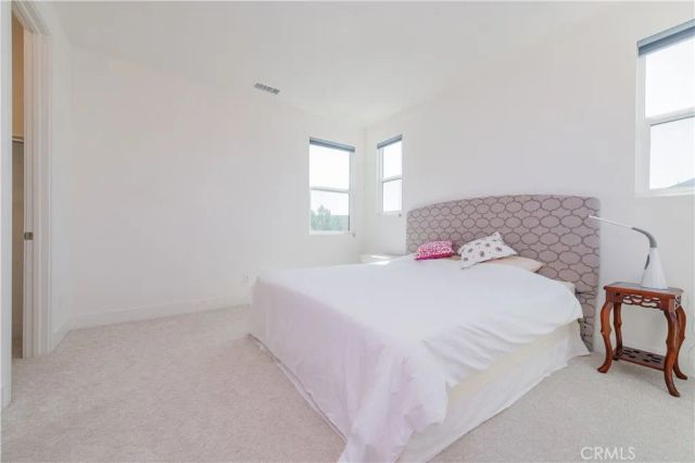 104 Chant, Irvine, CA 92618