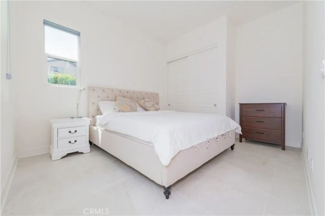 104 Chant, Irvine, CA 92618
