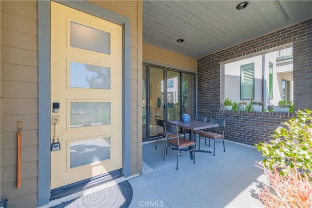 104 Chant, Irvine, CA 92618