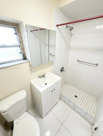 1340 Peri St U, Opa-locka, FL 33054