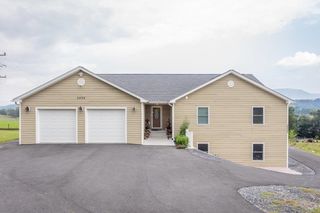 3232 WINDY HEIGHTS LN, Rockingham, VA 22802