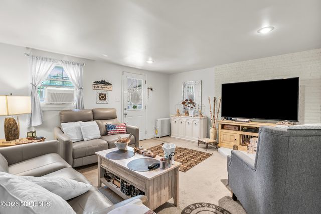 250 Broad Street, Keyport, NJ 07735