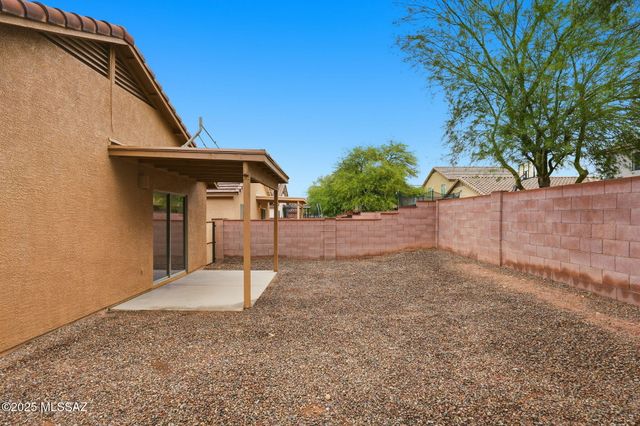 6939 S Creek Run Avenue, Tucson, AZ 85756