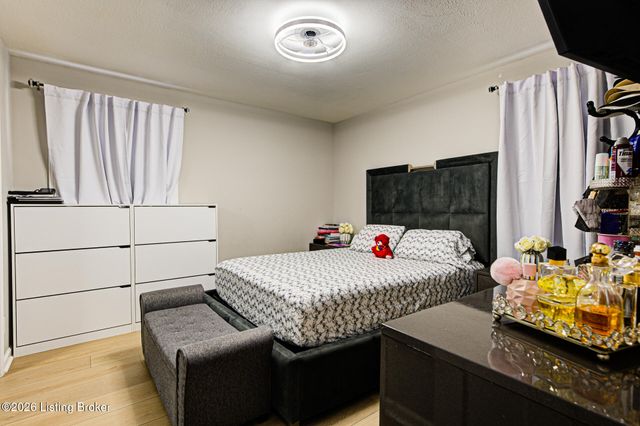 5705 Tarragon Ct, Louisville, KY 40219