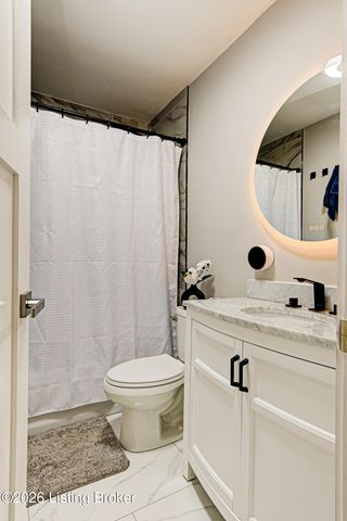 5705 Tarragon Ct, Louisville, KY 40219