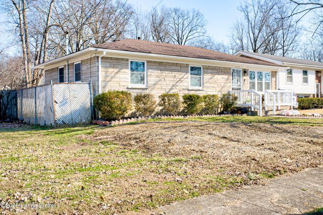 5705 Tarragon Ct, Louisville, KY 40219