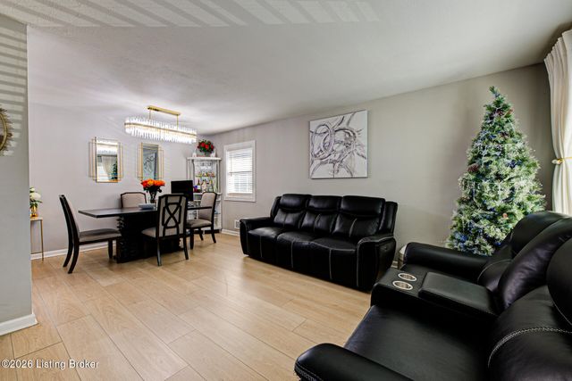 5705 Tarragon Ct, Louisville, KY 40219