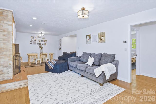 115 Field Sparrow Lane, Hendersonville, NC 28792