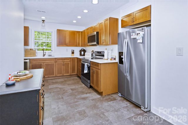 115 Field Sparrow Lane, Hendersonville, NC 28792