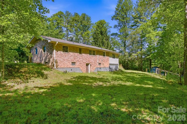 115 Field Sparrow Lane, Hendersonville, NC 28792