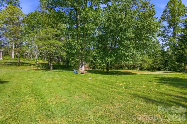 115 Field Sparrow Lane, Hendersonville, NC 28792