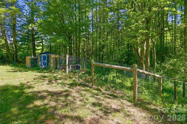 115 Field Sparrow Lane, Hendersonville, NC 28792