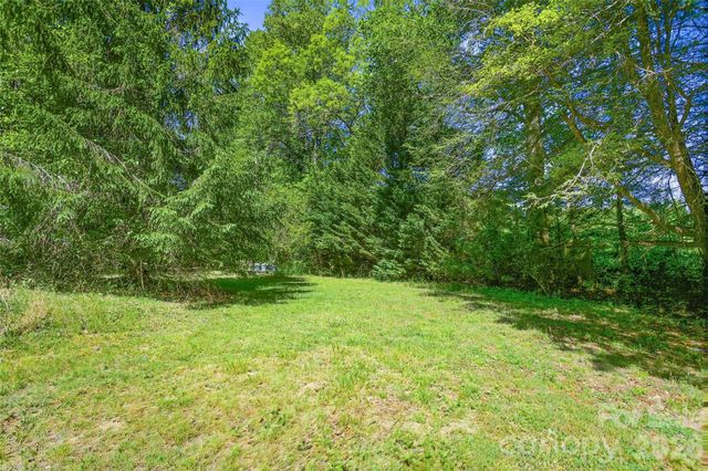 115 Field Sparrow Lane, Hendersonville, NC 28792