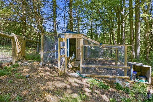 115 Field Sparrow Lane, Hendersonville, NC 28792