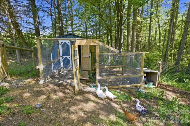 115 Field Sparrow Lane, Hendersonville, NC 28792