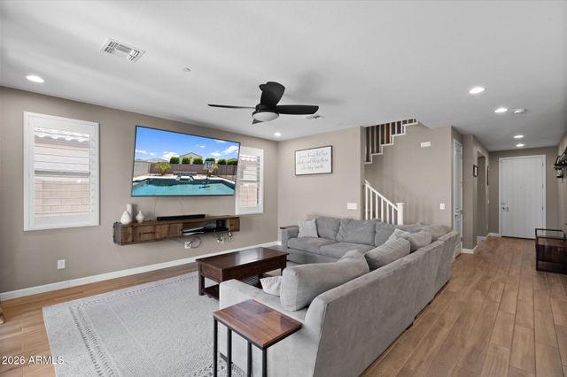 13179 W REDSTONE Drive, Peoria, AZ 85383
