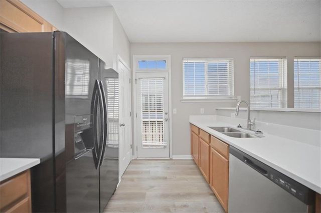 142 Weatherstone Square Drive, Woodstock, GA 30188