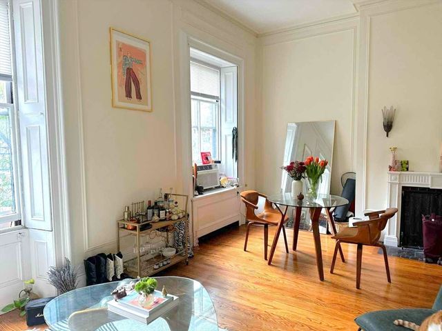 107 Beacon 6, Boston, MA 02116