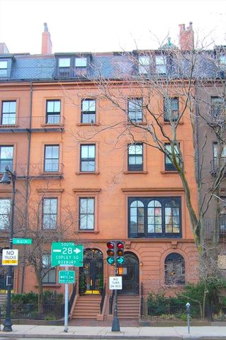 107 Beacon 6, Boston, MA 02116