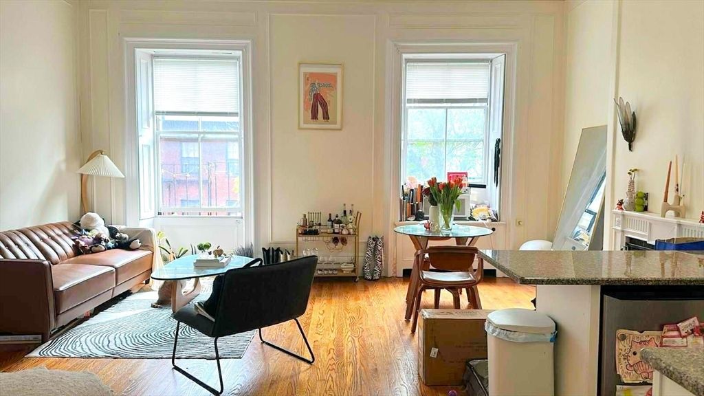 107 Beacon 6, Boston, MA 02116