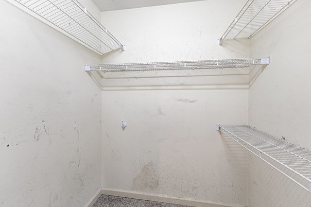 408 Shawnee Dr, Columbia, TN 38401