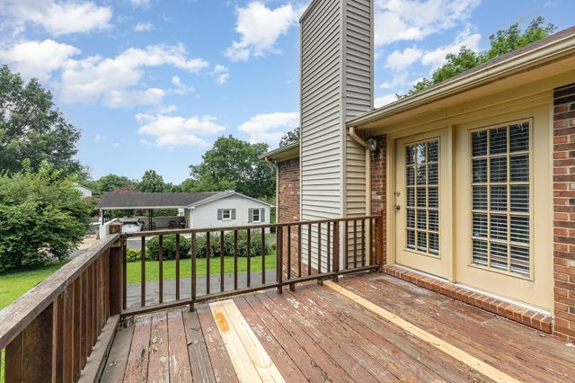 408 Shawnee Dr, Columbia, TN 38401