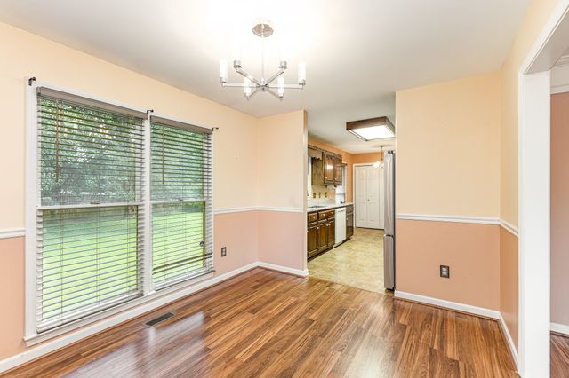 408 Shawnee Dr, Columbia, TN 38401