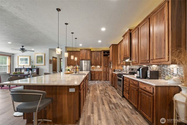437 NW Equestrian Drive, Poulsbo, WA 98370