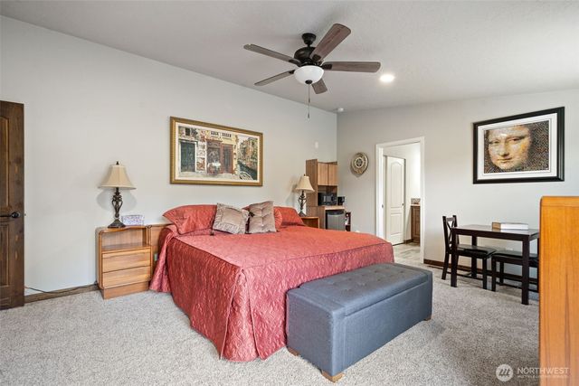 437 NW Equestrian Drive, Poulsbo, WA 98370