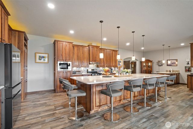 437 NW Equestrian Drive, Poulsbo, WA 98370