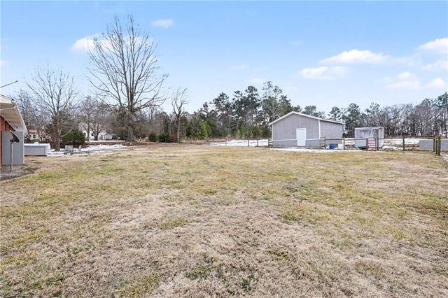 3379 W 3rd Street, Staley, NC 27355