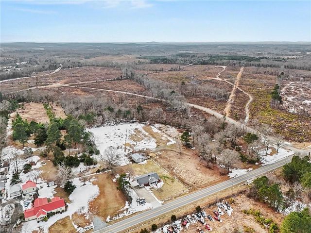 3379 W 3rd Street, Staley, NC 27355