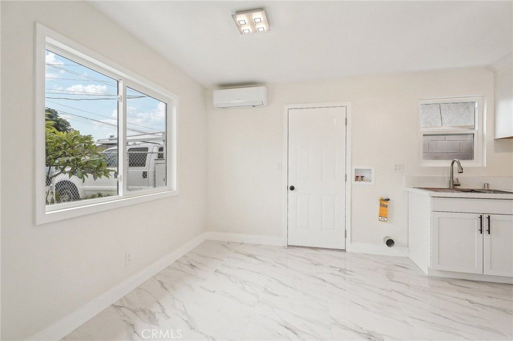 property-img