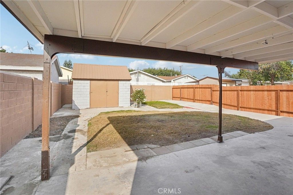 property-img