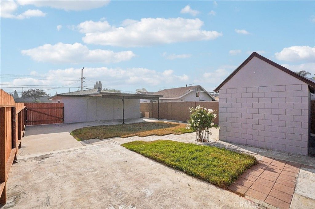 property-img