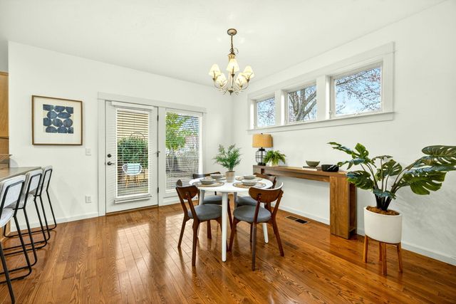 557 N Mountain Avenue, Ashland, OR 97520