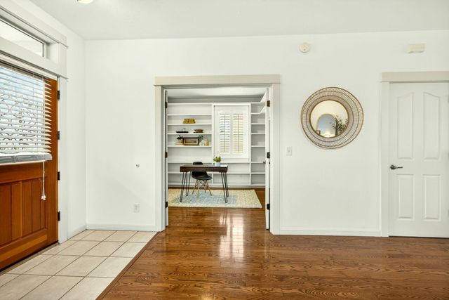 557 N Mountain Avenue, Ashland, OR 97520