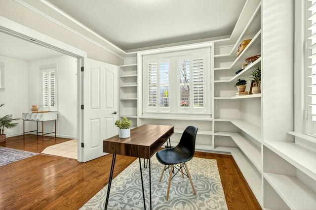 557 N Mountain Avenue, Ashland, OR 97520