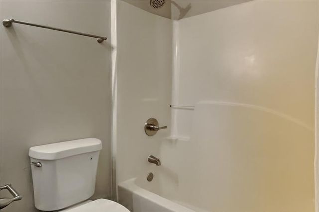 5021 Limerick Lane, Flowery Branch, GA 30542