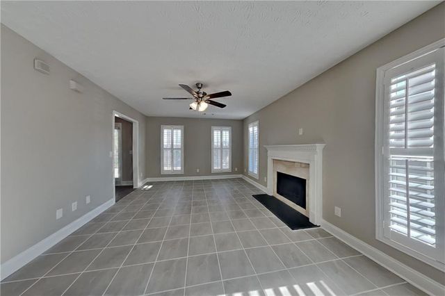 5021 Limerick Lane, Flowery Branch, GA 30542