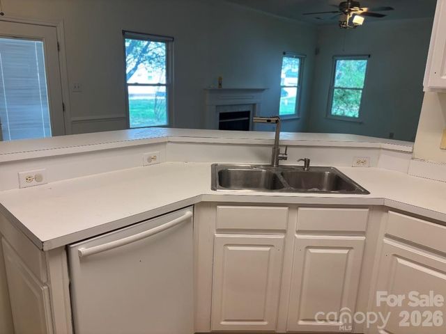 12313 Carolina Crossing Drive, Charlotte, NC 28273