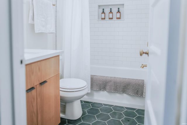 909 S Mitchell Street, Bloomington, IN 47401