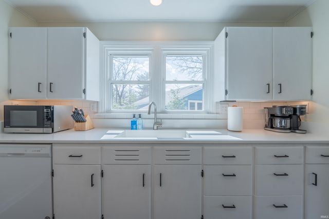 909 S Mitchell Street, Bloomington, IN 47401