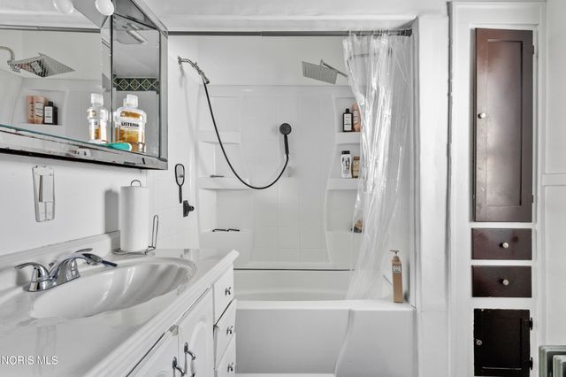 1806 Jermain Drive, Toledo, OH 43606