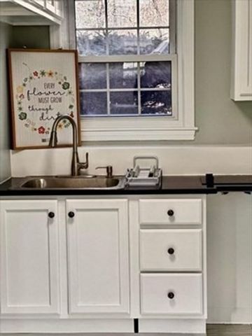 18 Spring Valley Rd 1, Burlington, MA 01803