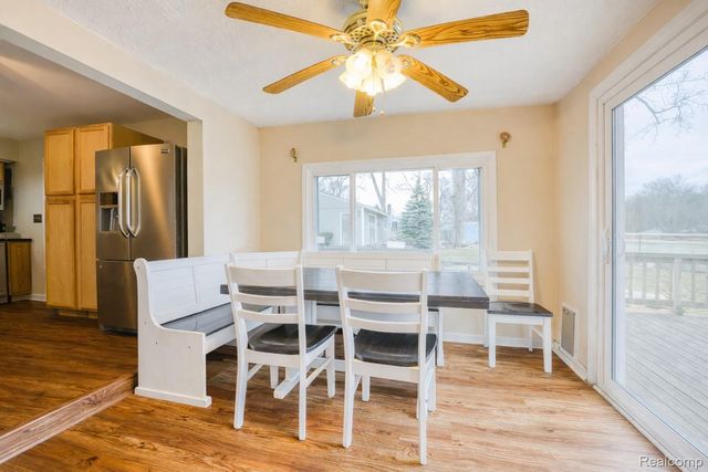 11388 Sunset Boulevard, Putnam Township, MI 48169